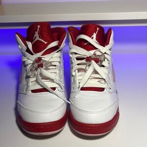 Air Jordan Retro Grade School